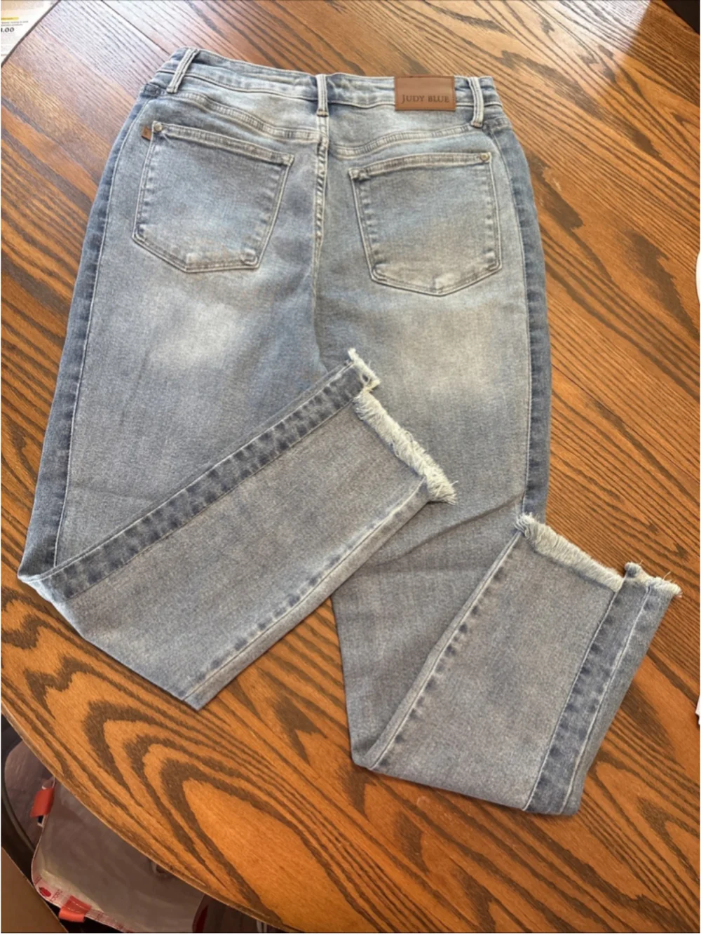 Judy Blue JB88536 High Rise Slim Jeans Medium Wash Side Panel Raw Hem 11/30